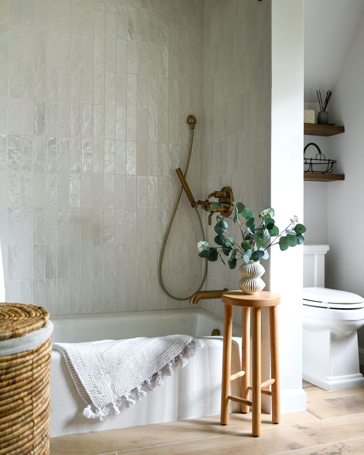 匹兹堡设计师阿曼达·博奇的浴室重新设计打造出了类似水疗的体验